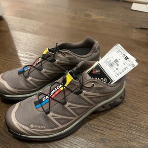 Salomon Women's Shoes in Brown and Black